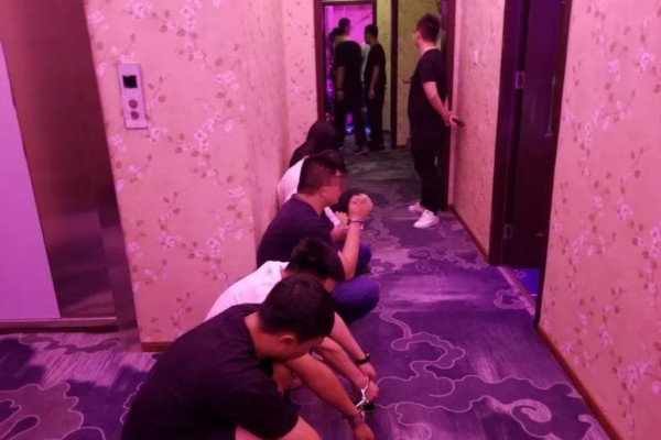 长沙茶艺小哥分享泡茶技巧，现场教学视频，让你轻松成为泡茶达人！